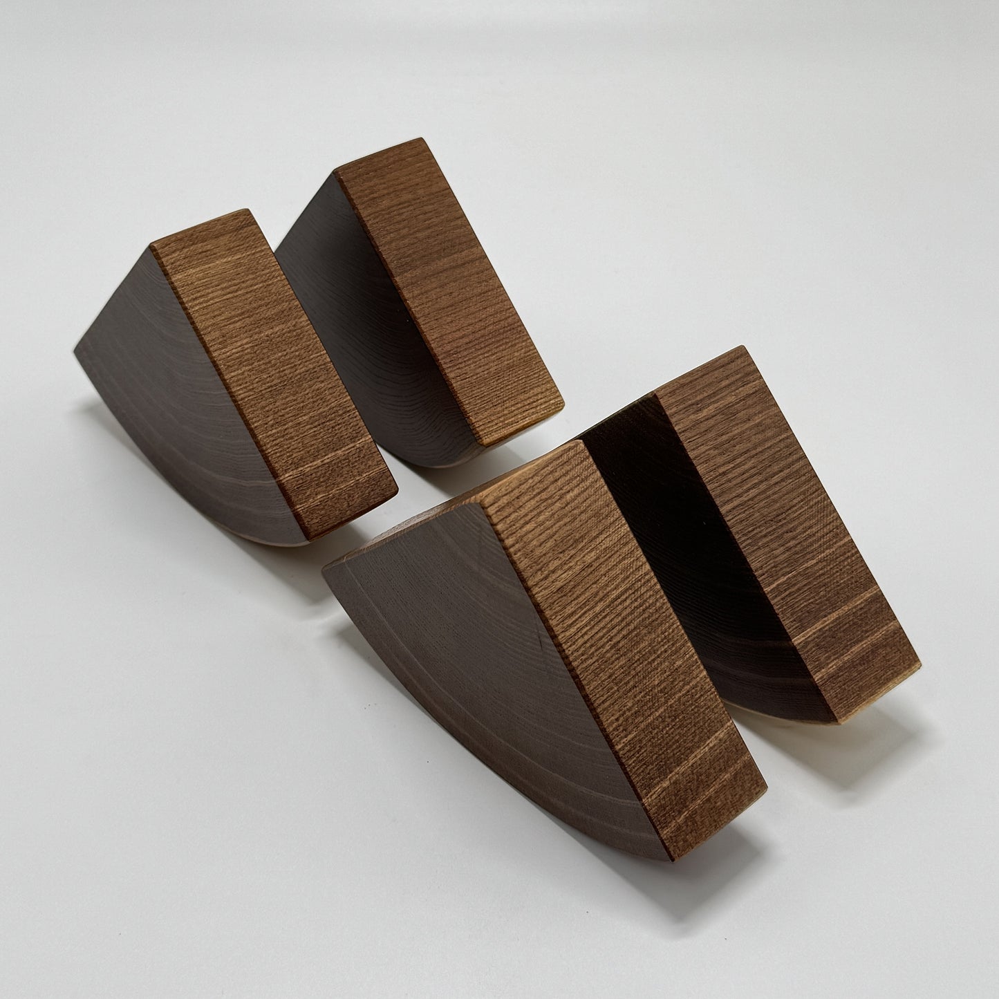 トライアングルウッド (Triangle Wood)