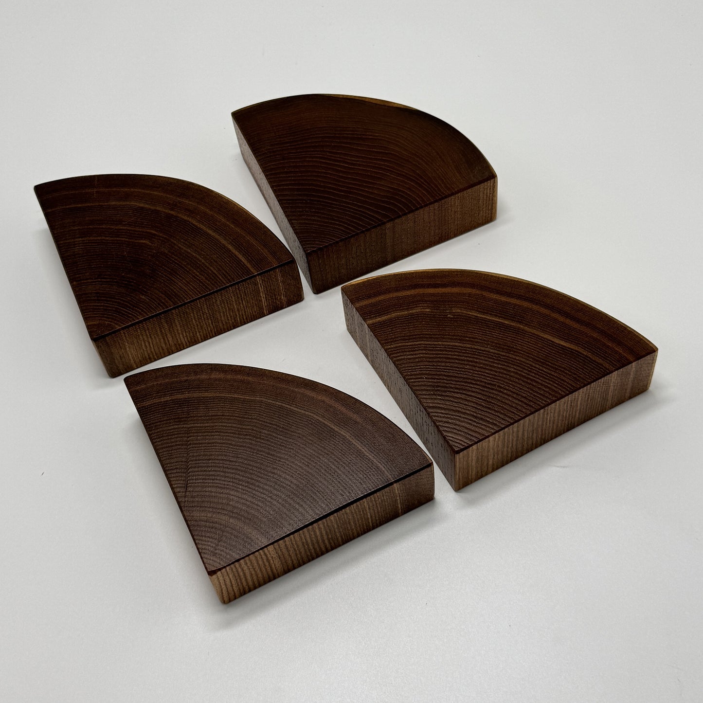 トライアングルウッド (Triangle Wood)